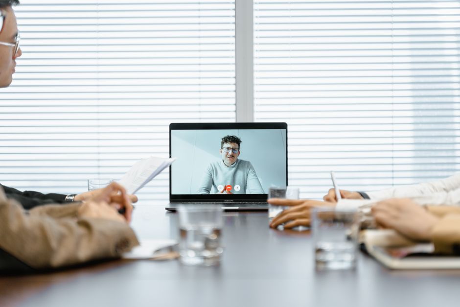 Hybrid Meetings: Why Remote Members Disengage